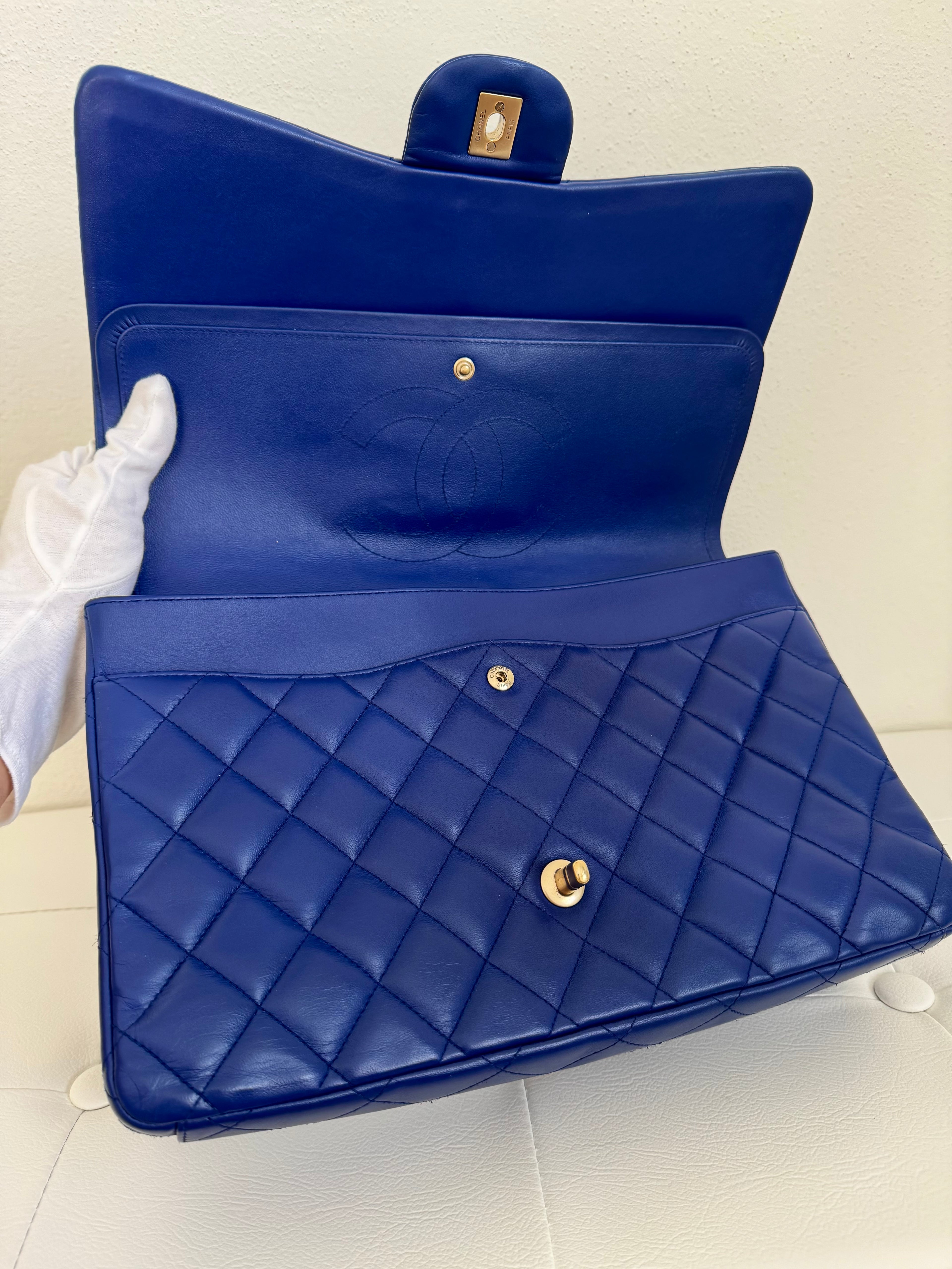 Chanel Maxi Jumbo