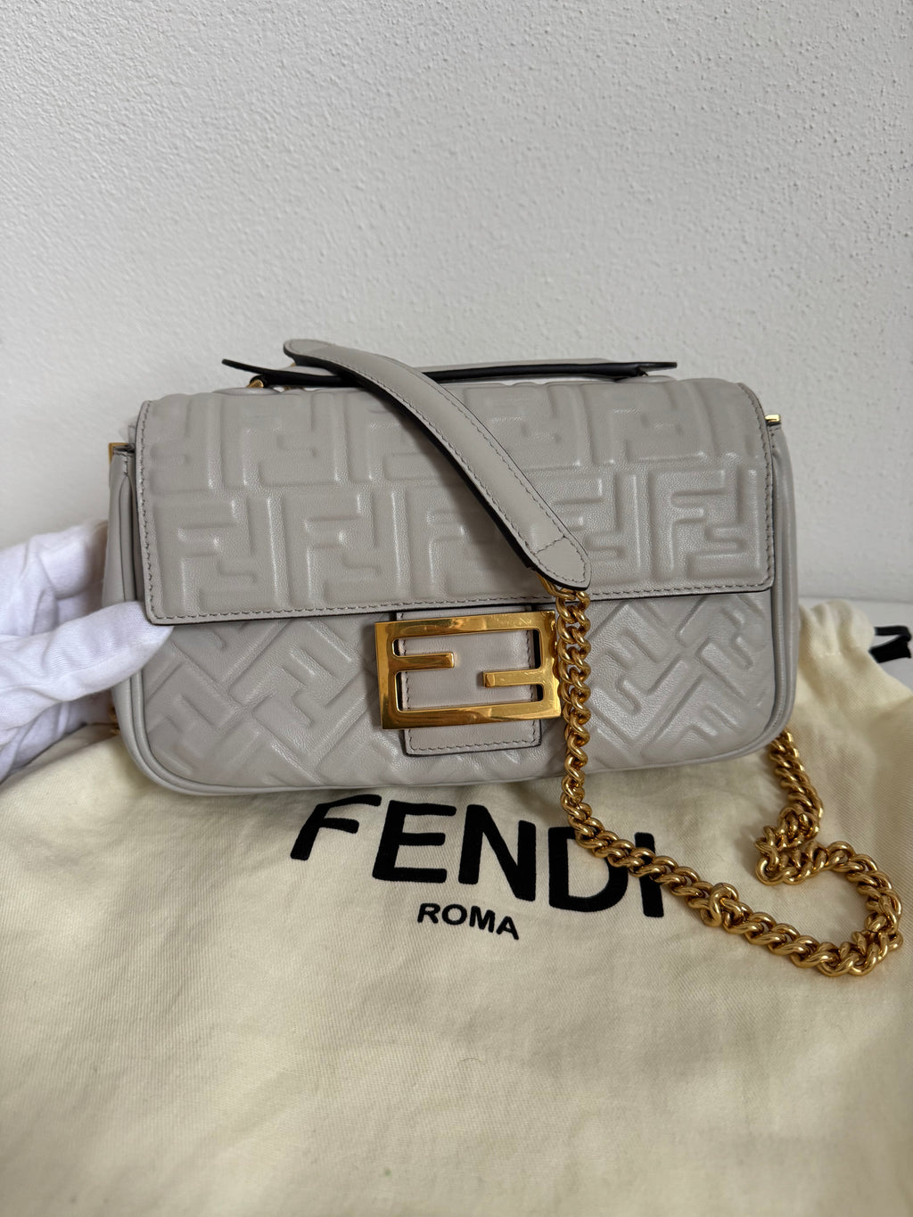 Fendi Baguette Midi Chain