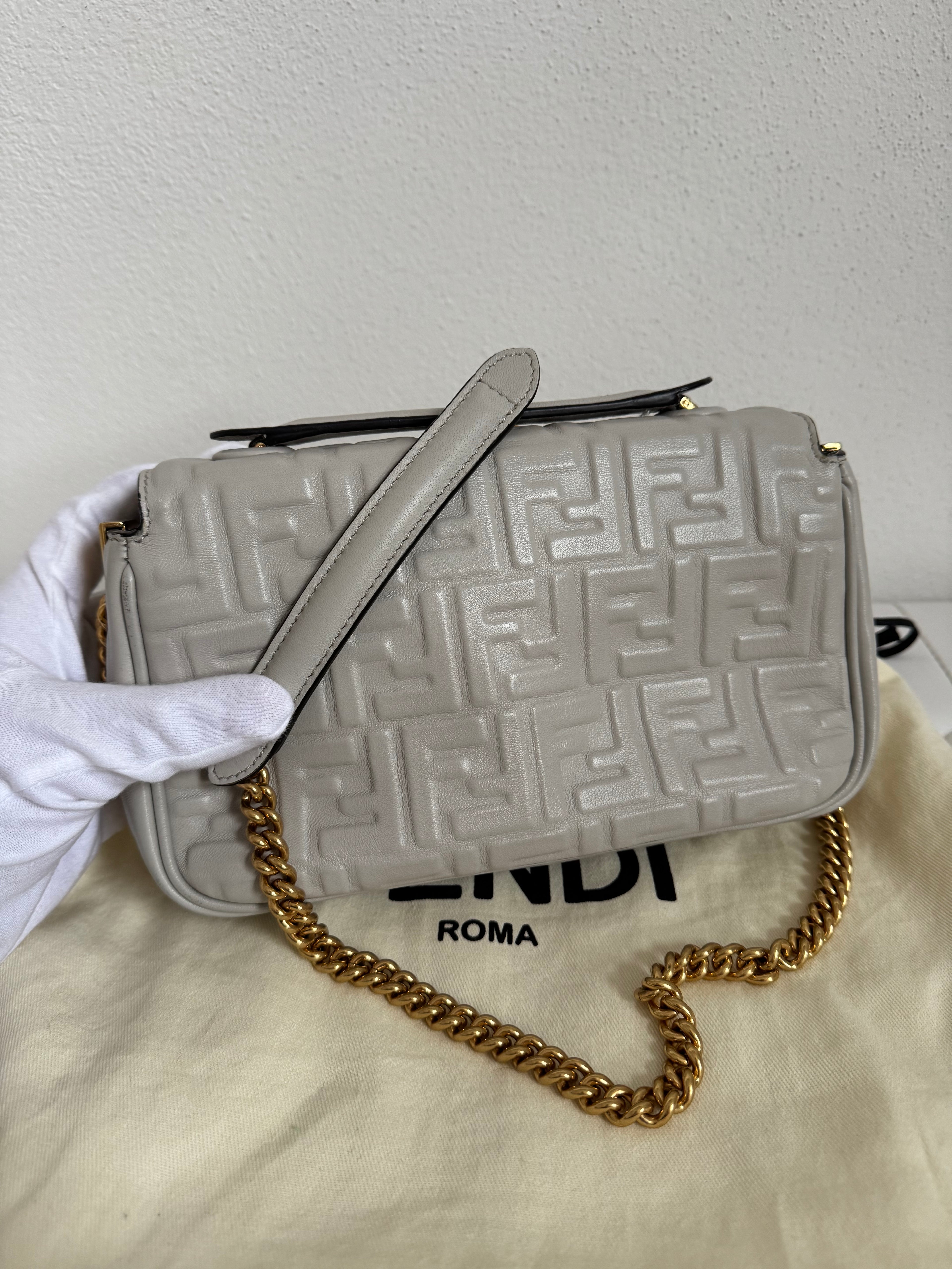 Fendi Baguette Midi Chain