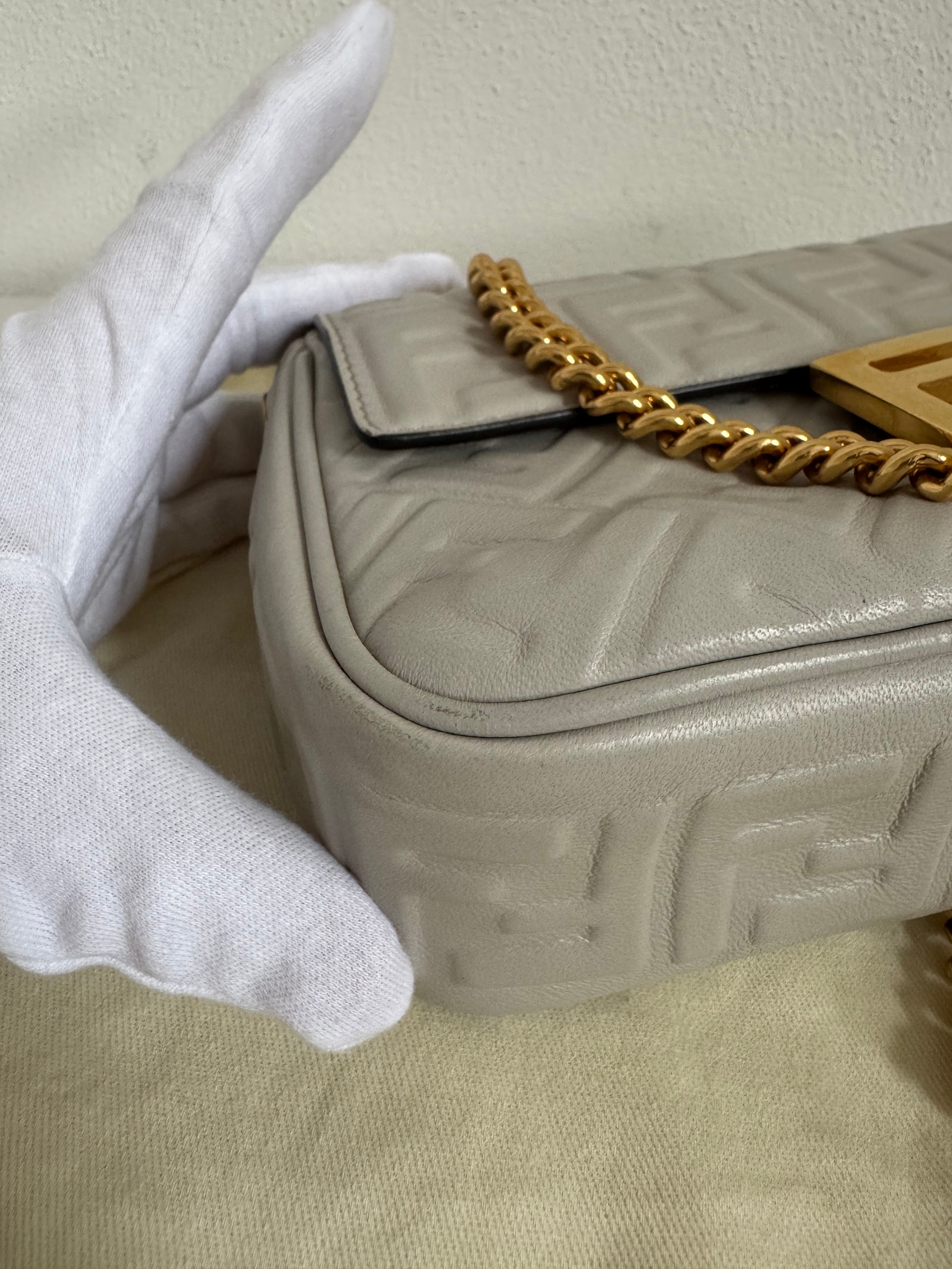 Fendi Baguette Midi Chain