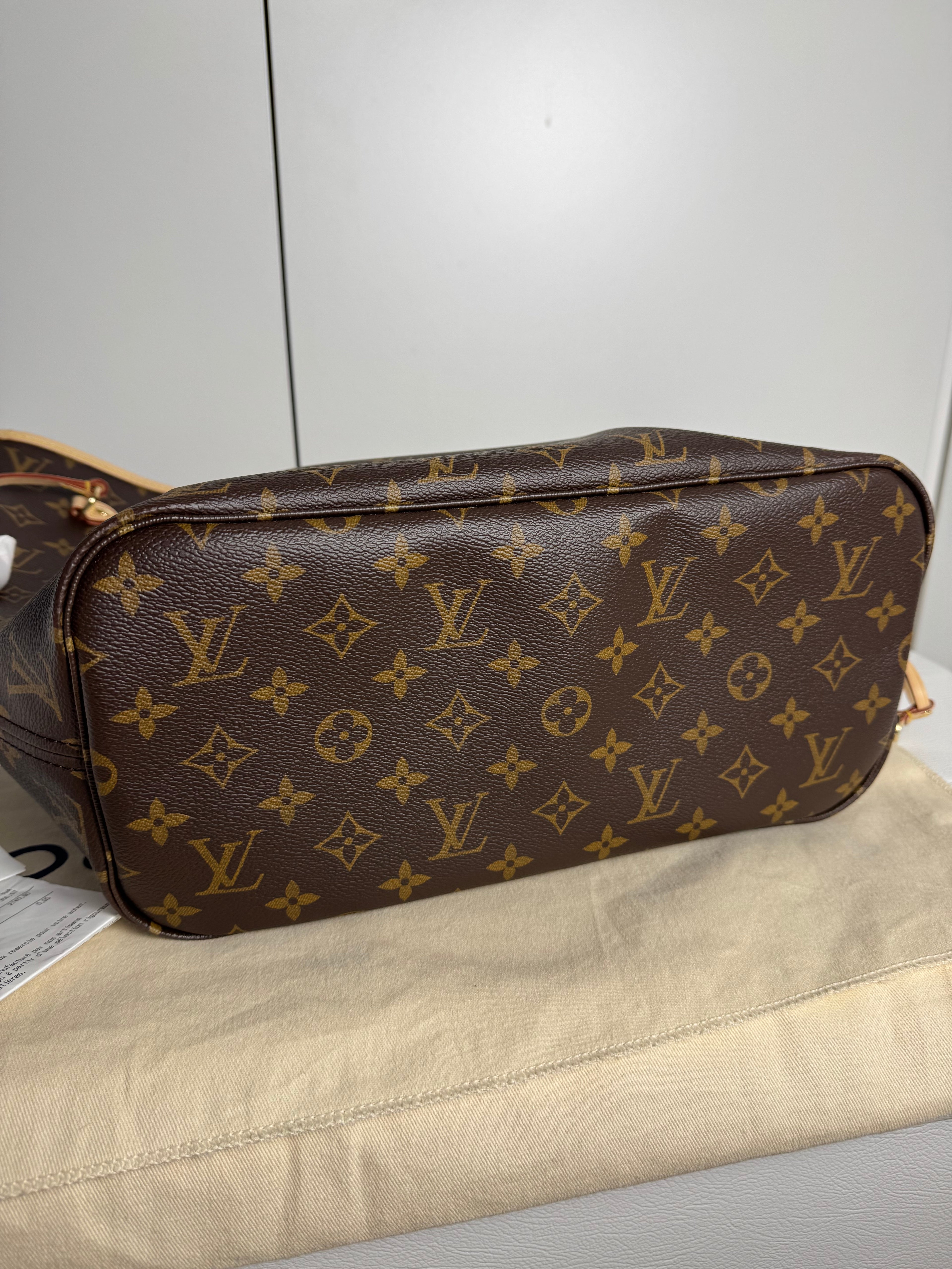 Louis Vuitton Neverfull MM