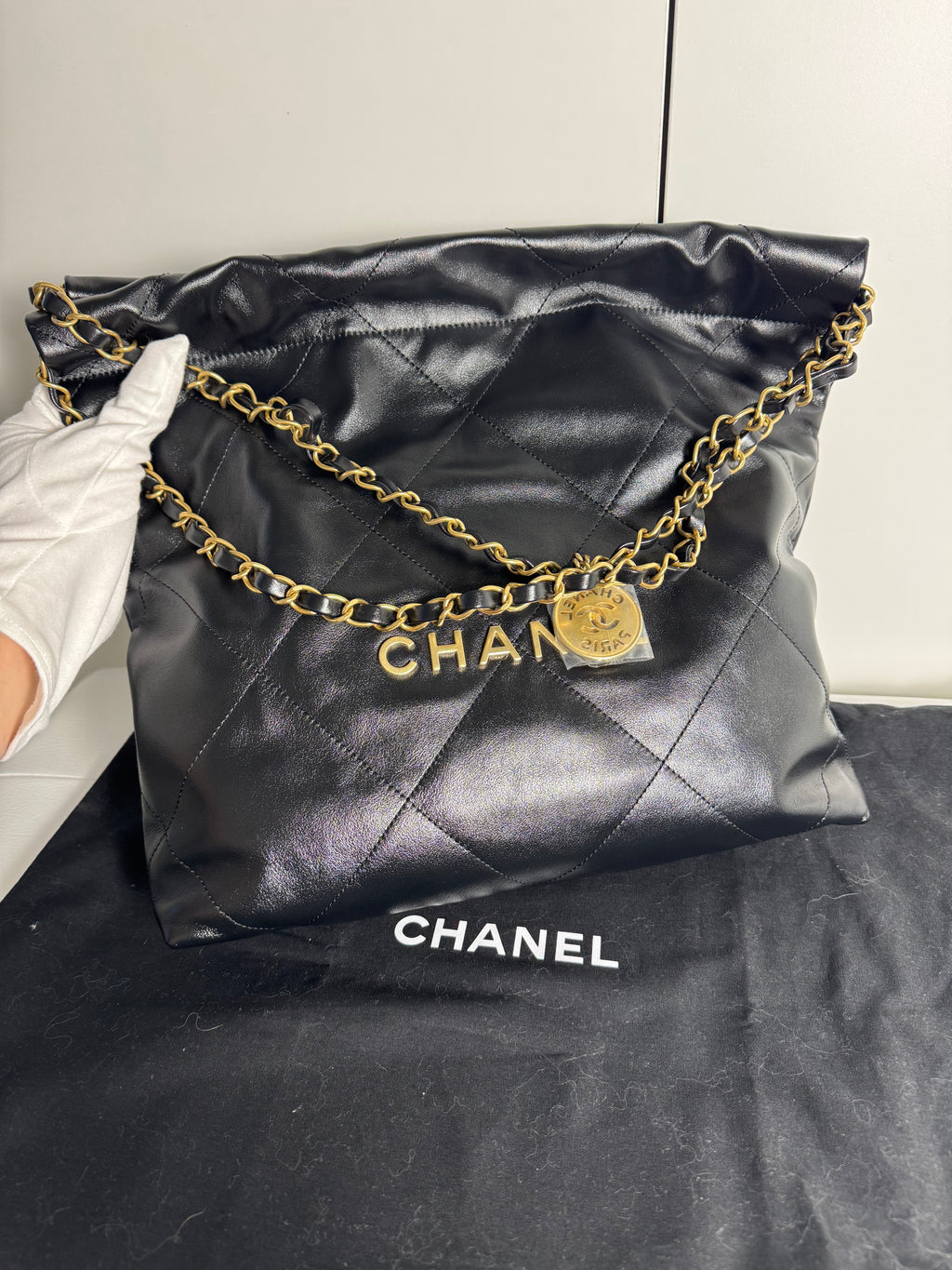 Chanel 22 Black