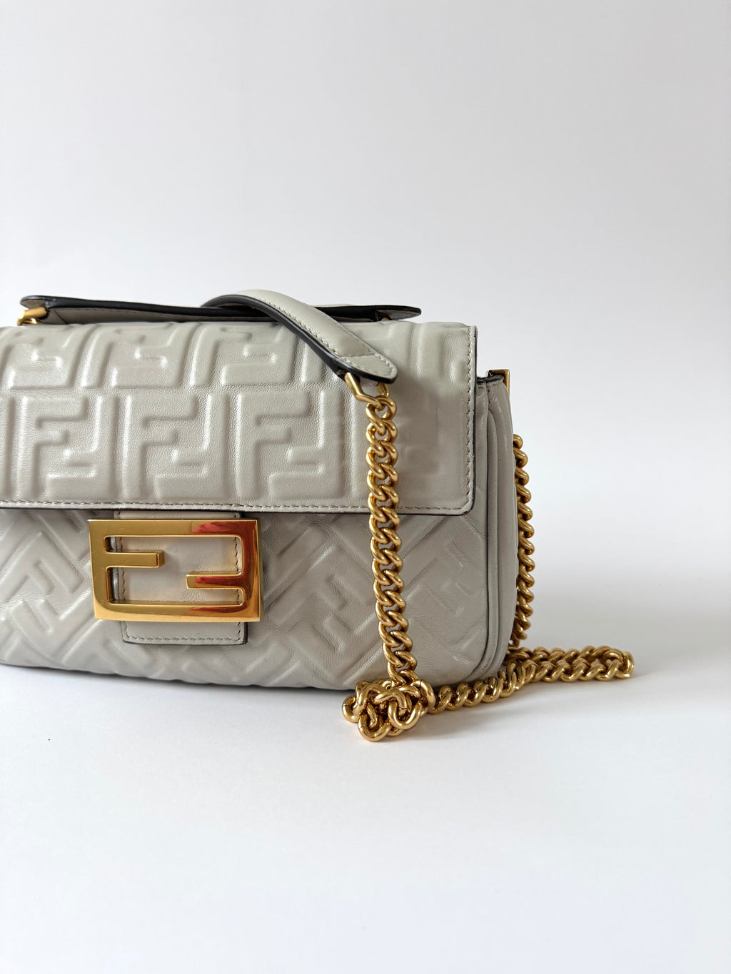 Fendi Baguette Midi Chain