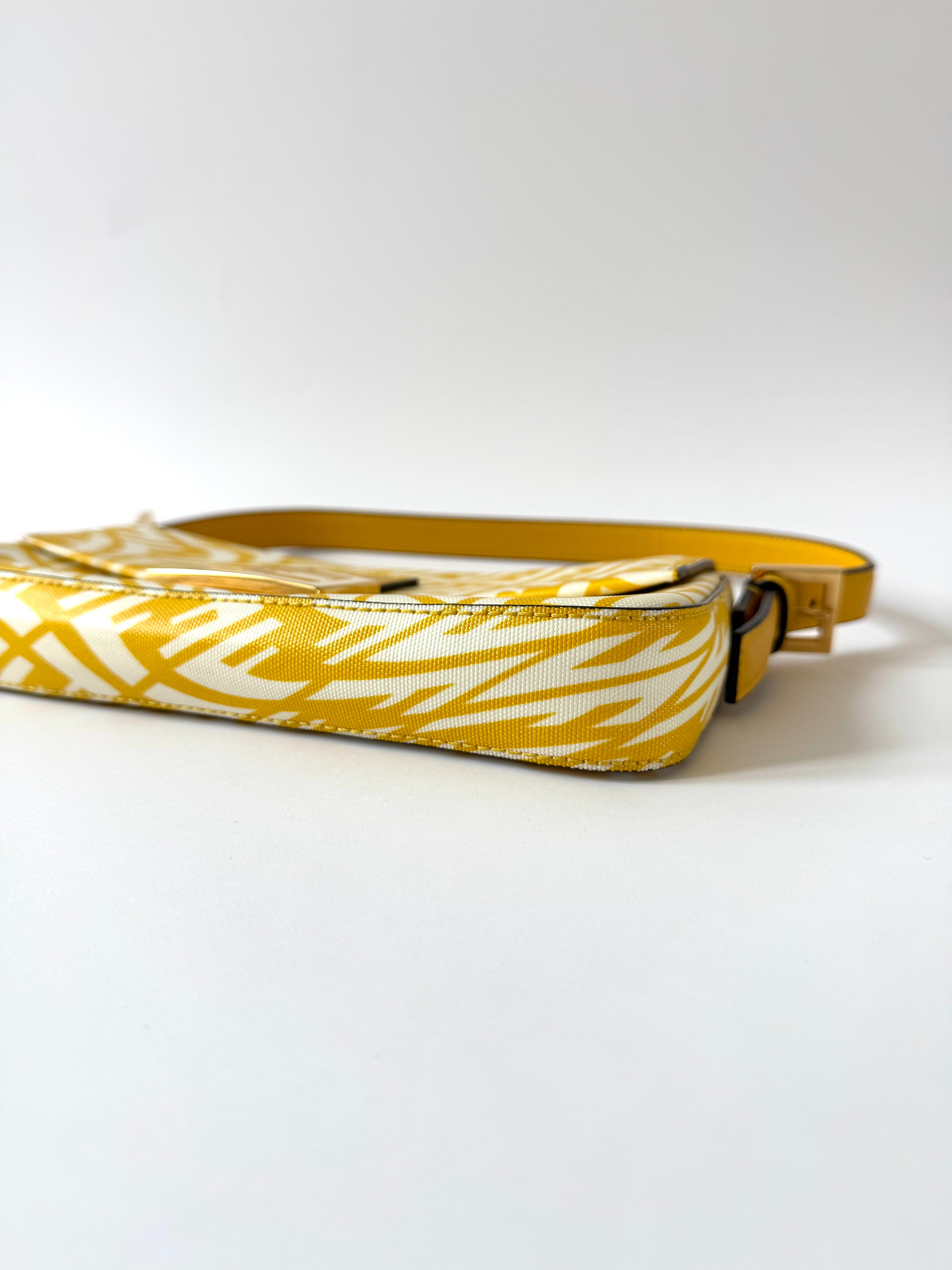 Fendi Baguette Vertigo Yellow