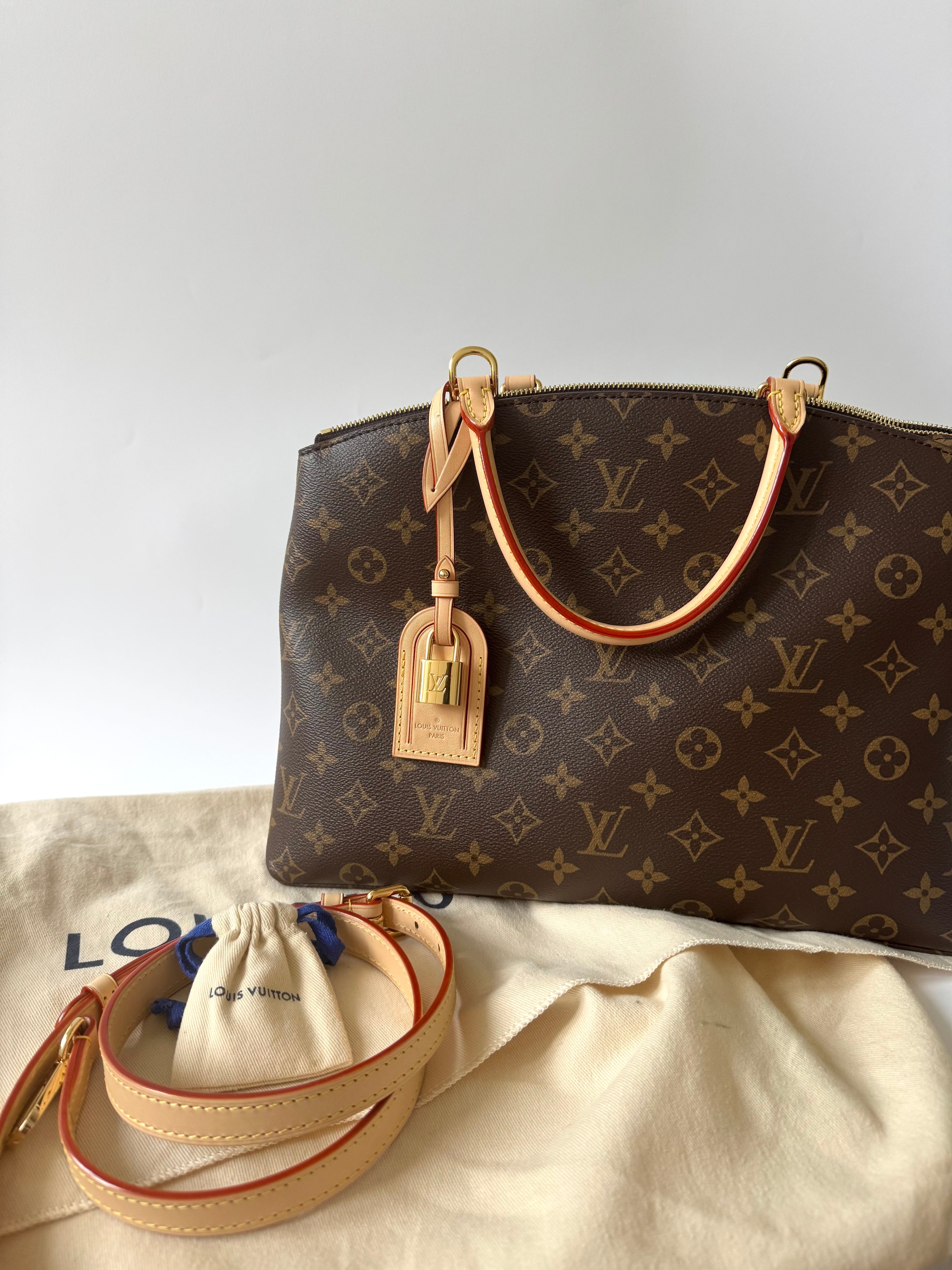 Louis Vuitton Grand Palais Monogram