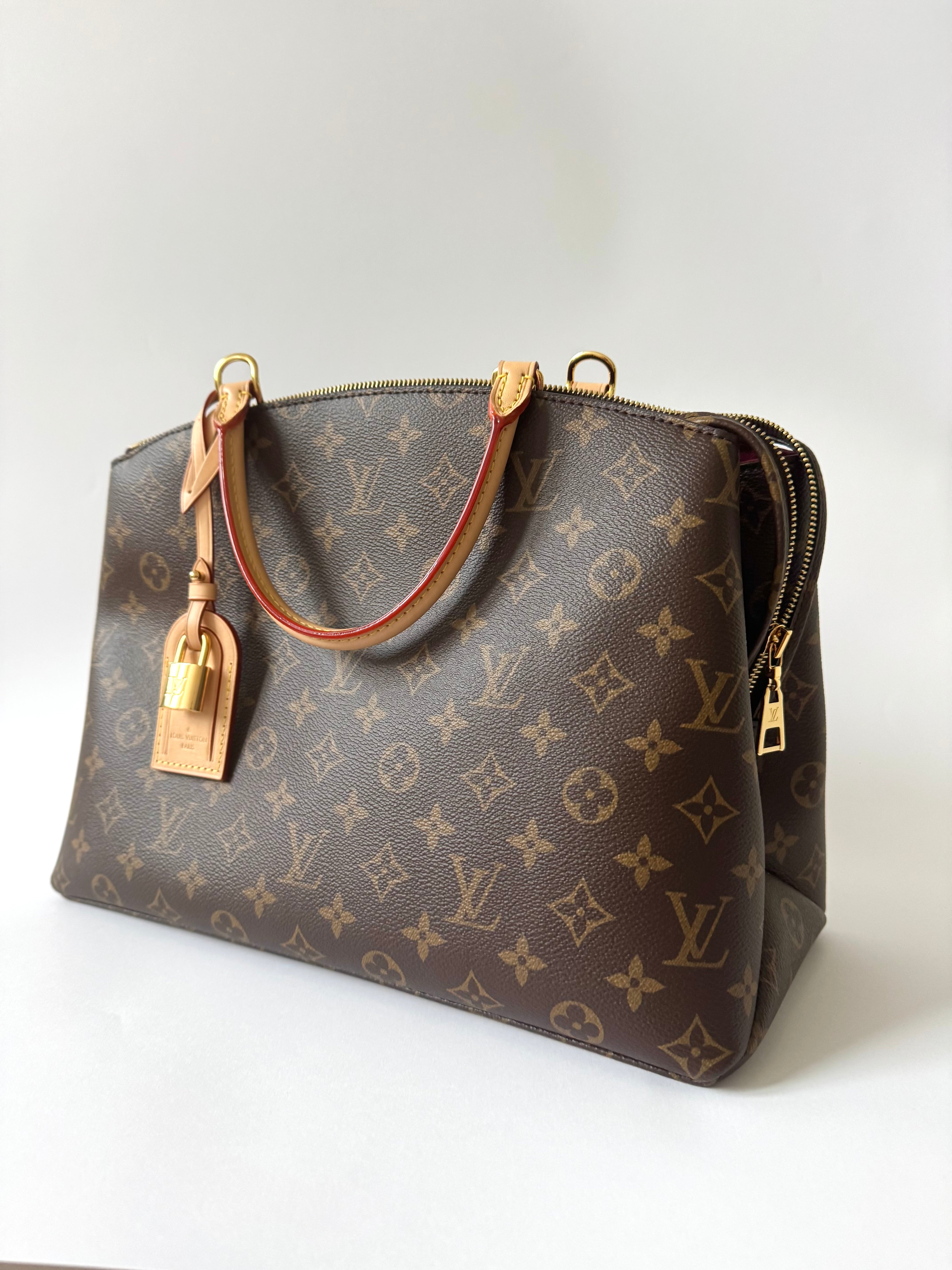 Louis Vuitton Grand Palais Monogram