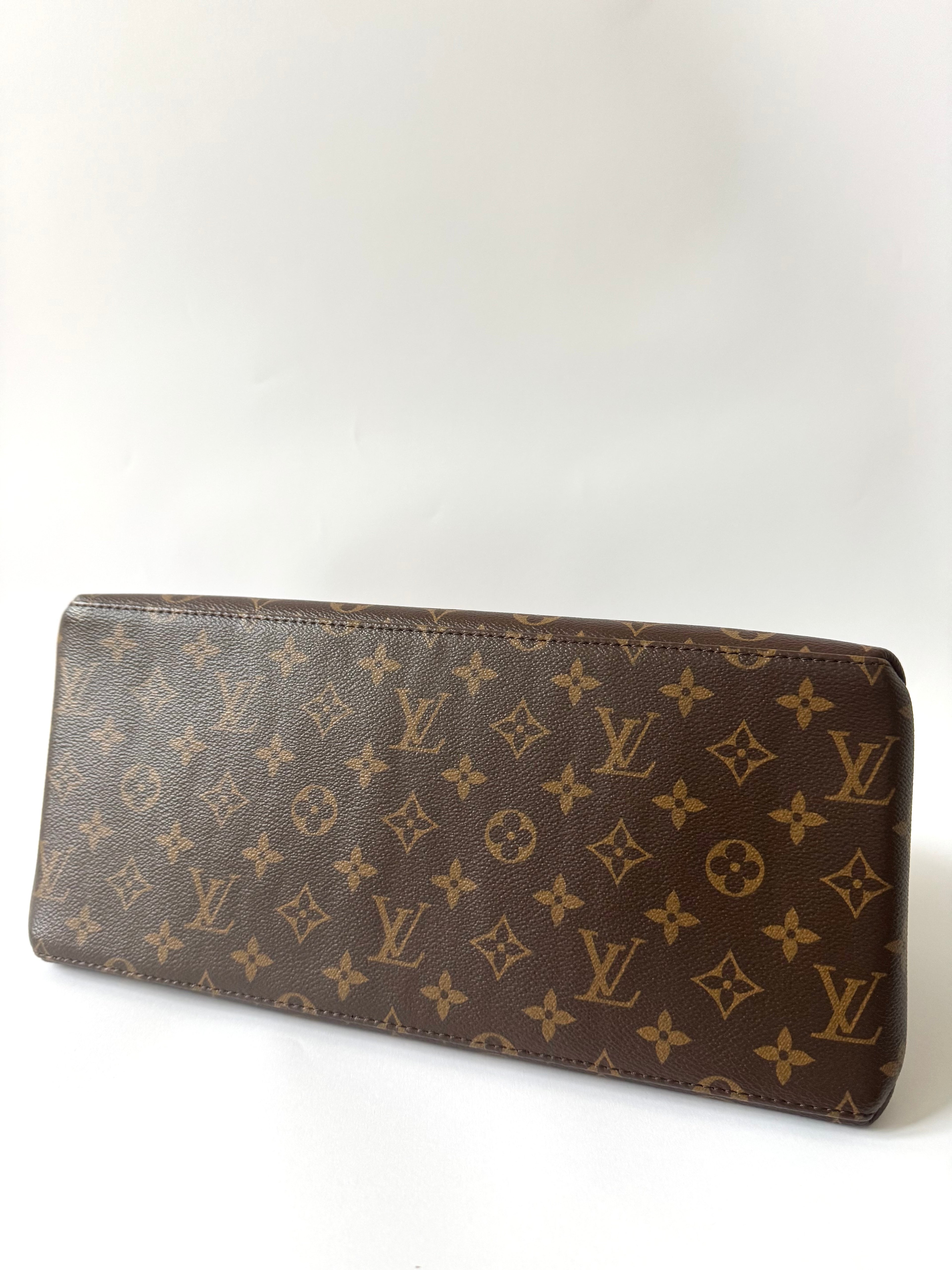 Louis Vuitton Grand Palais Monogram